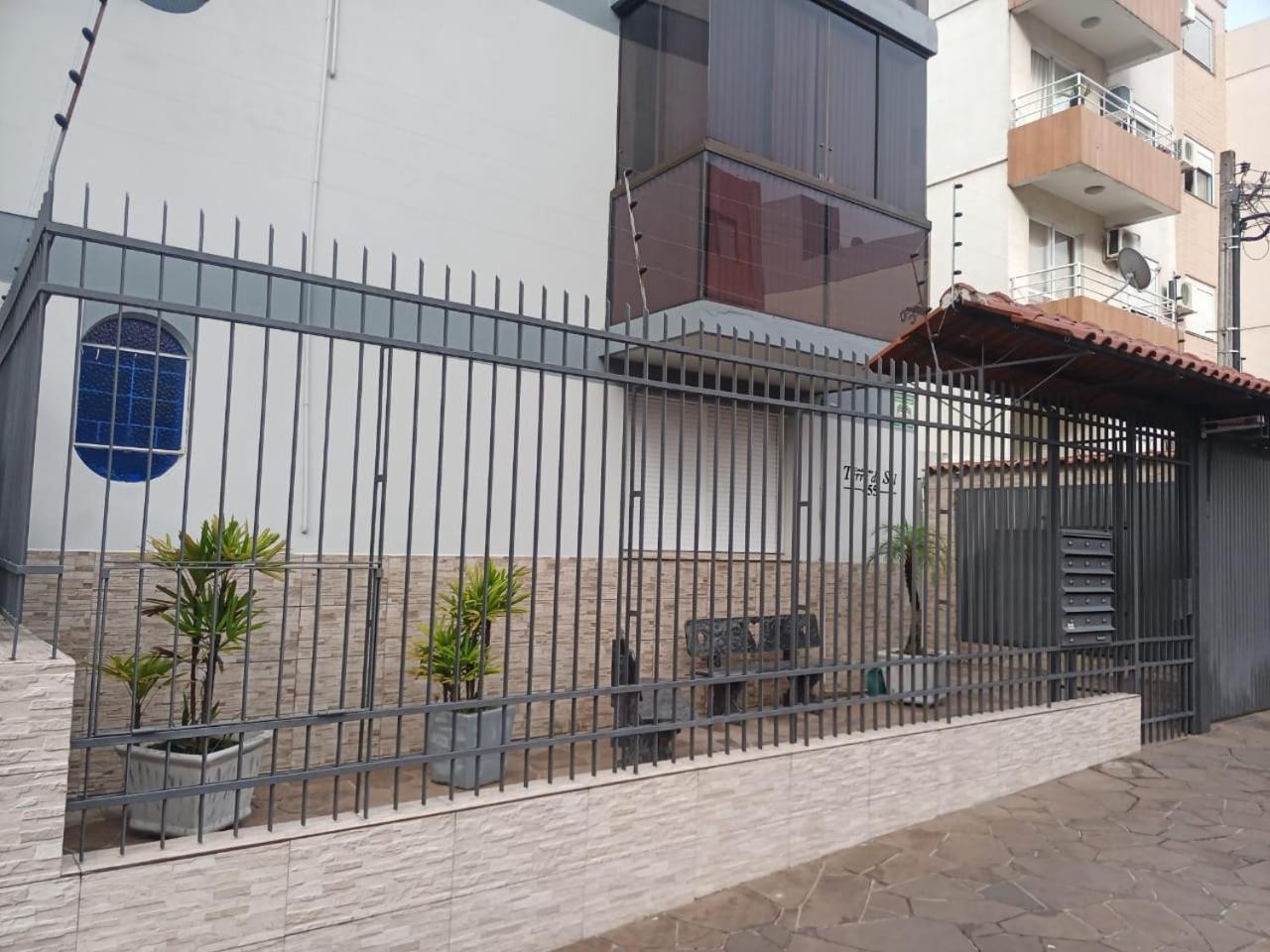 Apto Em Santa Maria Apartment Exterior foto